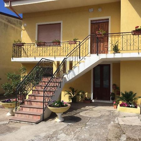 B&B Anna Piscinas Buitenkant foto