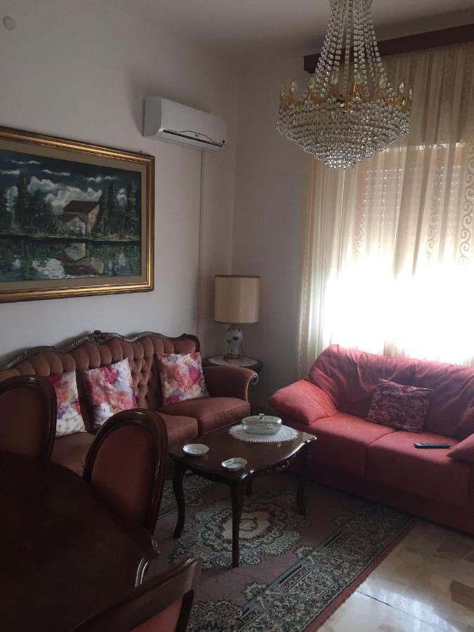 B&B Anna Piscinas Buitenkant foto