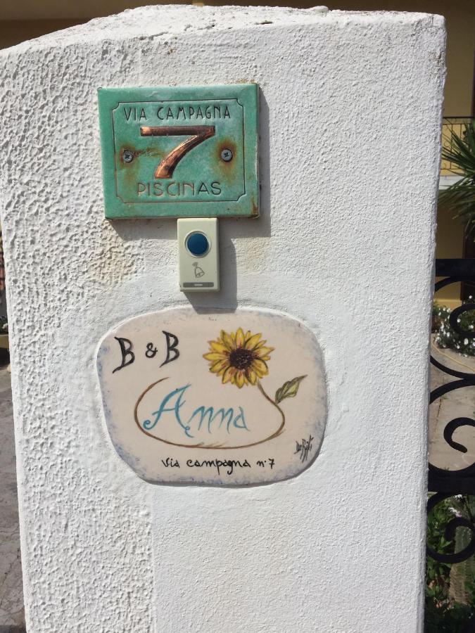 B&B Anna Piscinas Buitenkant foto