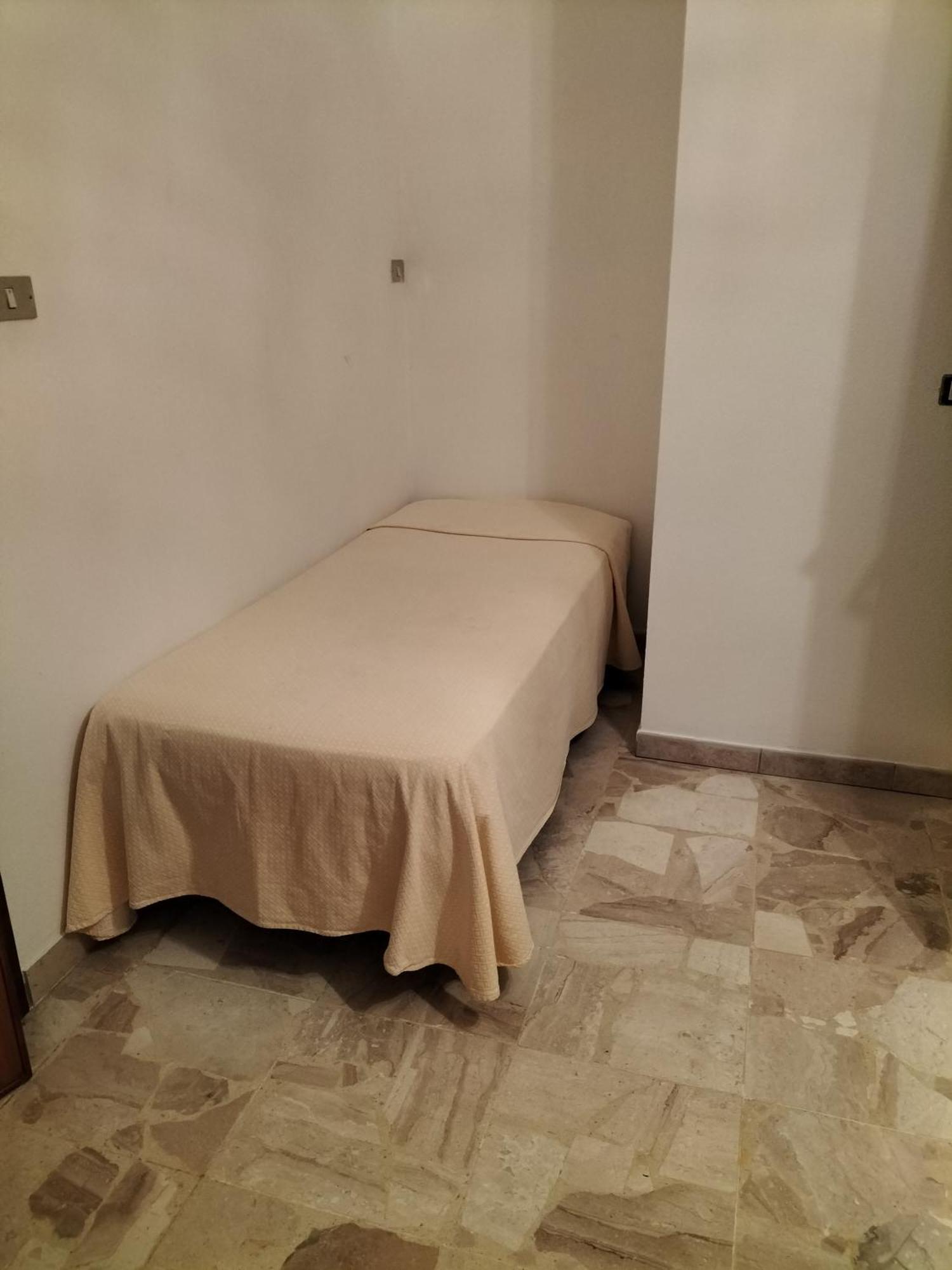 B&B Anna Piscinas Kamer foto